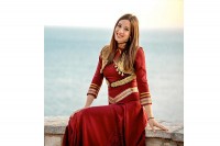 Danica Crnogorčević objavila novi spot i obradu pjesme „Marijo Slavna“
