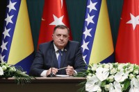 Dodik: Okrećemo se ruskim, kineskim i turskim dobavljačima