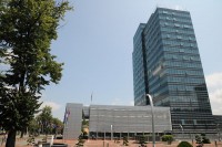 Ниједном народу у Српској није умањено право на језик