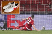 Kopačke Stefana Mitrovića prodate za 120.000 dinara
