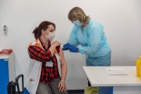 Србија: Једна пријављена реакција на 3.973 вакцинације