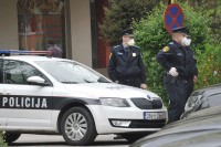 U sudaru „opel astre“ i kamiona povrijeđeni tinejdžer i mladić
