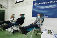 Радници "Електрокрајине" дали 65 доза крви