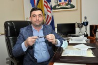 Петровић: Док трају формалне процедуре нема новца за кошење траве и спорт