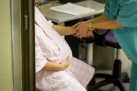 Mnogo veća korist od rizika za vakcinaciju trudnica
