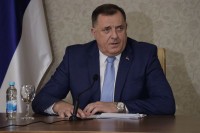 Dodik: Politički dijalog o mogućim rješenjima u BiH ne može biti zaustavljen