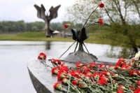 Dodik: Zločine ne smijemo zaboraviti, mir i slobodu moramo čuvati