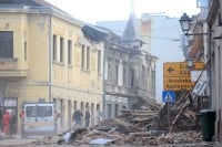 Mirović: Kamioni pomoći stižu u Kostajnicu, Glinu i Petrinju
