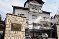 Ambasada Rusije: Tendenciozno optuživati samo jednu stranu