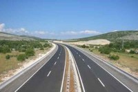 Sutra potpisivanje ugovora o dionici auto-puta na Koridoru „Pet ce"