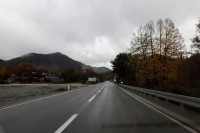 Stanje na putevima: Mokri kolovozi u višim krajevima