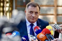 Dodik: Sloboda medija podrazumijeva i profesionalnost