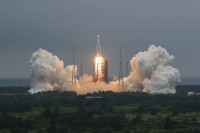 Ostaci kineske rakete sagorjeće u atmosferi