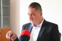 Lagumdžija: Ispitati zašto predmeti stoje u ladicama