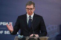 Vučić: Niko nema pravo da ugrožava manastir Visoki Dečani
