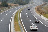 Nesmetan saobraćaj na većini puteva