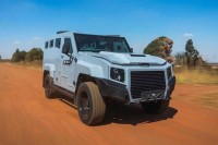 Оклопни Toyotин Land Cruiser "једе мине за доручак"