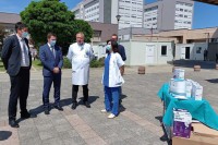 Klinici za ginekologiju i akušerstvo na UKC donirani izdajalice i sterilizatori