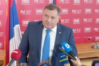 Dodik: Srpska nije napisala nijedan "non pejper" jer je za razgovor legitimnih predstavnika