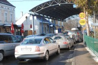 Pojačana frekvencija vozila na prelazima Izačić, Gradina i Gradiška