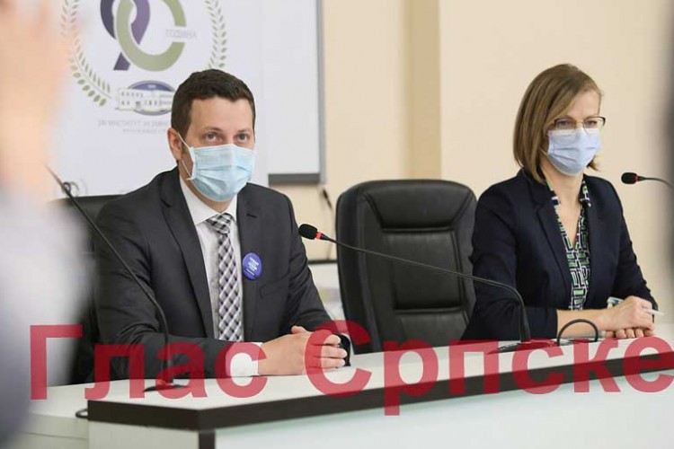 За вакцинацију се пријавило око 700 радника у медијима