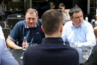 Dodik, Đajić i odbornici razgovarali sa Banjalučanima