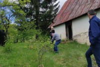 Pri kraju snimanje dokumentarnog filma o stradanju Srba u selu Ledići 1992. godine: Čiko, ja sam živ, nemoj da me ubiješ!