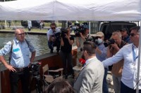 Incident u Hagu: Verbalno napadnut muškarac koji podržava Mladića