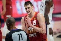 Feniks nadigrao Denver, Nikola Jokić izbačen