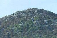 Helikopter gasi požar na području Trebinja