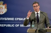 Vučić poručio Srbima u Crnoj Gori: Uz vas smo, glavu gore!