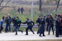 Hrvatska ilegalno protjeruje migrante u BiH