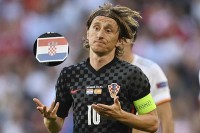 Hrvatska na Evru igrala u dresovima sa ustaškom šahovnicom na grbu