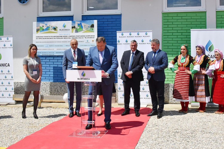 Dodik je podsjetio da je Republika Srpska finansijski stabilna