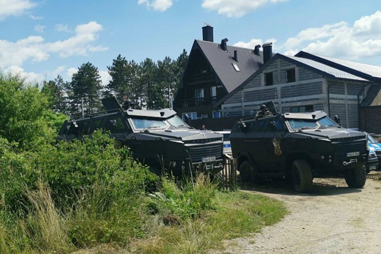 Припадници САЈ-a и Жандармерије Републике Српске успјешно извели тактичку вјежбу код Дервенте