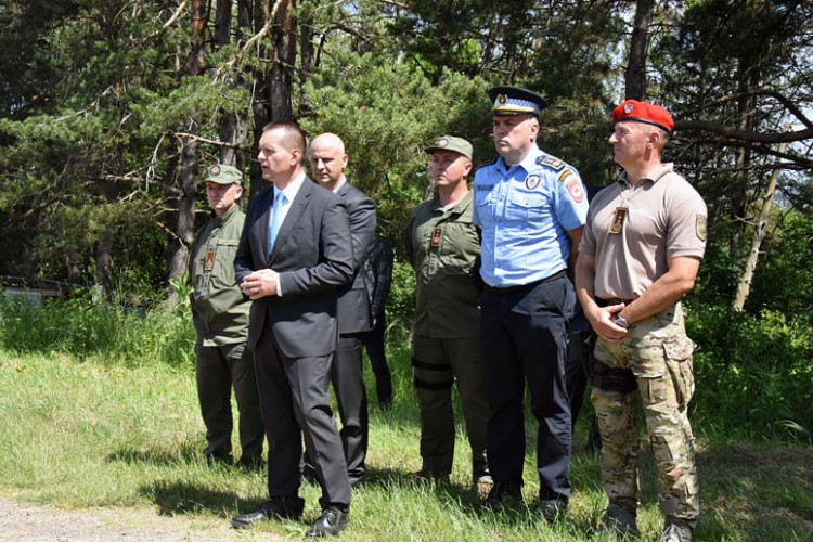 Припадници САЈ-a и Жандармерије Републике Српске успјешно извели тактичку вјежбу код Дервенте