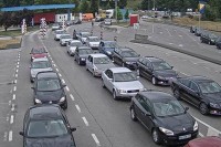Гужва на прелазима Делеуша и Зупци