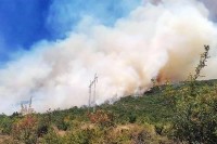 Pod kontrolom požar u Veličanima, pušten saobraćaj prema Ljubinju