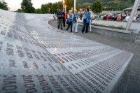 Komemoracija u Srebrenici u atmosferi pritiska na Srbiju i Republiku Srpsku