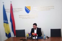 Košarac tražio da se omogući nesmetan prolaz kornišona i šljive