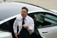 Mask:"Tesla" će vjerovatno opet prihvatiti bitkoin
