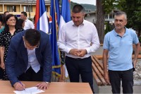 Peticija na Trgu u Mrkonjiću, potpisao i Tegeltija