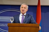 Borenović: Nametanje neće pomoći BiH, Incko pojačao tenzije