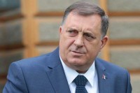 Dodik: Šmit nije visoki predstavnik, bavi se pitanjima koja nemaju veze s njim