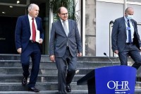 Šmit preuzeo dužnost pa zahvalio Incku što je nametnuo zakon o zabrani negiranja genocida