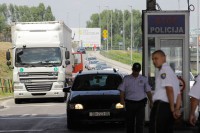 Na granici padali kradljivci i falsifikatori