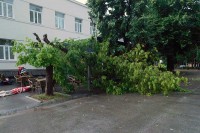 Снажно невријеме погодило је јутрос Бањалуку