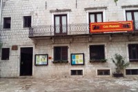 U Kotoru možete posjetiti mali muzej posvećen mačkama