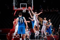 Francuska poslije drame bolja od Slovenije za finale OI