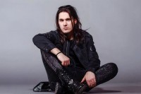 Dino Jelusić, muzičar i novi član kultnog sastava “Whitesnake”, za “Glas Srpske”:  Koverdejl i ja bićemo dobra kombinacija